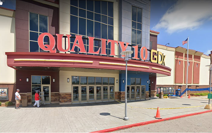 Quality 10 Powered by Emagine - Main Entrance (newer photo)